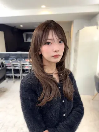 ロング カラー 艶髪×透明感カラー りなのヘアスタイル