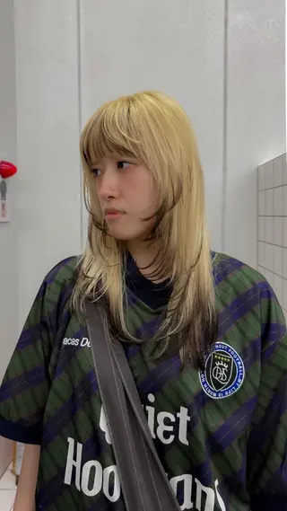 セミロング カラー 関 京磨のヘアスタイル