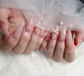 ネイル &ME ネイルサロンのネイルデザイン