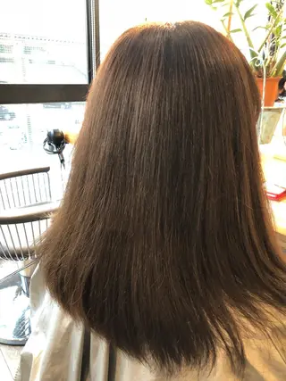 ミディアム ISHIMORI  のヘアスタイル