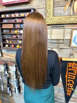 ロング カラー 川崎 かなでのヘアスタイル