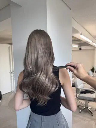 カラー ミルクティーベージュ ブリーチ🎨soraのヘアスタイル