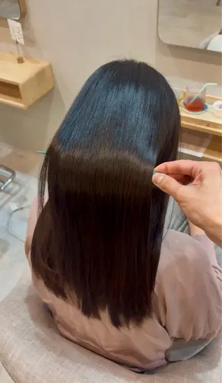 セミロング 縮毛矯正特化/ 小顔カット/森彪真のヘアスタイル