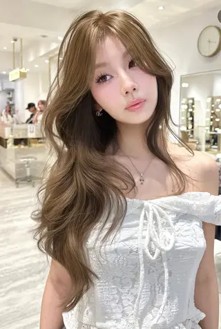 ロング カラー 小野山 みのかのヘアスタイル