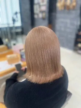 ミディアム カラー 🩵さき🤍 可愛いを叶える美容師のヘアスタイル