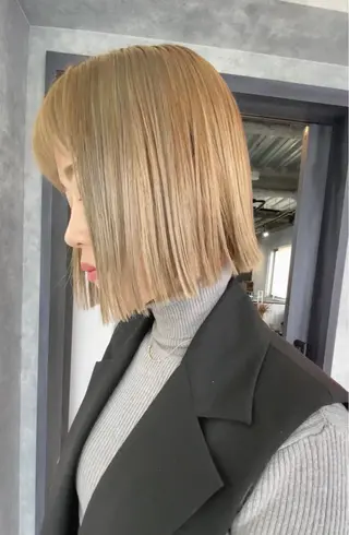 ミディアム en Siena エンシエナのヘアスタイル