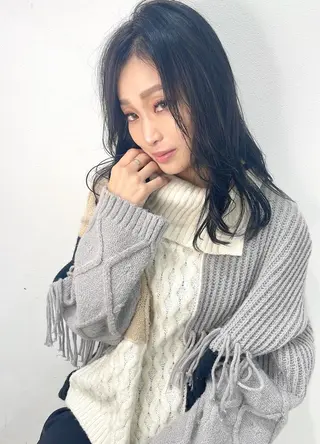 セミロング カラー 美谷添(ミヤゾエ) まどか大人ヘアサロンのヘアスタイル