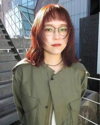 ミディアム カラー 青木 里空のヘアスタイル