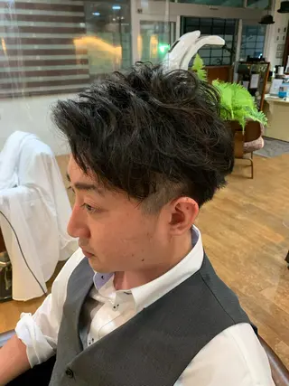 メンズ カット特化美容師 齋藤桐のヘアスタイル