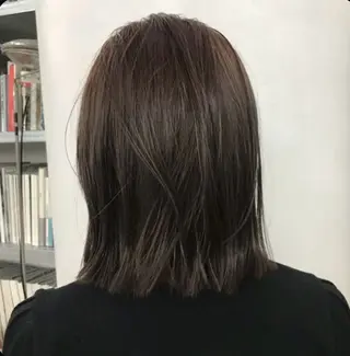 ミディアム 染谷 玲花のヘアスタイル