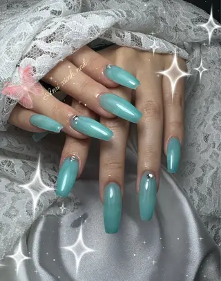 ネイル 𝓐𝓷𝓻𝓲 XiinhNailのネイルデザイン