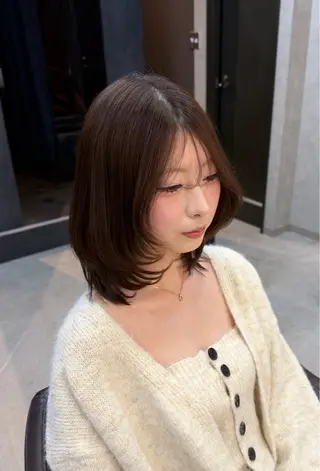ミディアム カラー 浦川 まどかのヘアスタイル