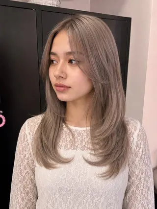 ロング 🍒ベージュ×エンド カラー🍒まゆかのヘアスタイル