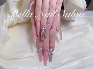 ネイル Bella Nail Salonパラジェルのネイルデザイン