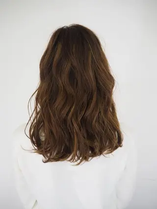 ミディアム カラー 永岡 鉄平のヘアスタイル