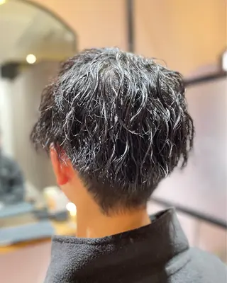 パーマ メンズ 山本 純平のヘアスタイル