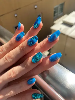 ネイル 個性派🌺推しネイル 💅💞hota🐇のネイルデザイン