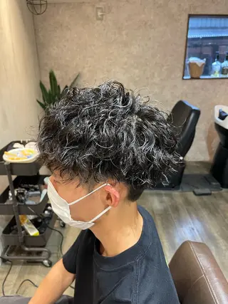 ミディアム パーマ メンズ 田中 識啓のヘアスタイル