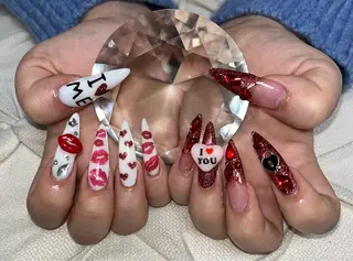 ネイル nail.salon .Reversalのネイルデザイン