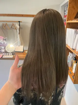カラー 透明感カラー 結羽愛のヘアスタイル