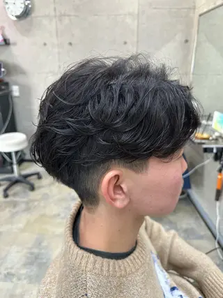 ショート パーマ メンズ 💎メンズパーマ特化 🥇メンズのプロのヘアスタイル