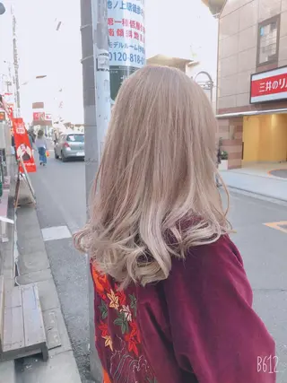 セミロング デザインカラー🎨 下北沢 / 磯部のヘアスタイル