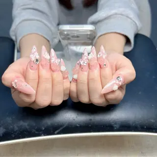 ネイル Luna Nail.Novaのネイルデザイン