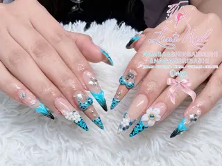 セミロング Linanail Nambaのネイルデザイン