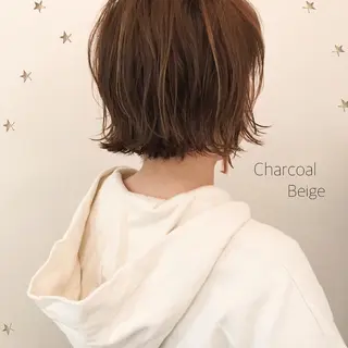 ショート カラー 市川 千夏のヘアスタイル