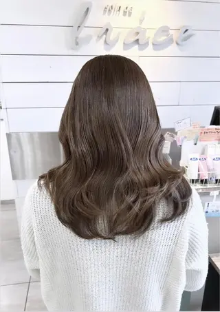 ミディアム レイヤー/艶髪カラー 森本くるみのヘアスタイル