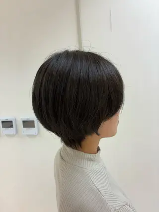 ショート カラー 🪞縮毛矯正ツヤ髪 No1🪞まなのヘアスタイル