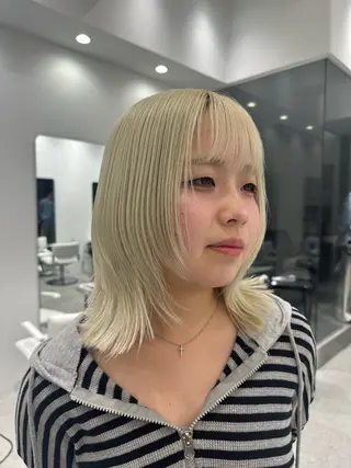 セミロング カラー AIKA🤍 カットモデル募集🫧のヘアスタイル