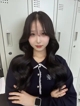 ロング カラー ヘアアレンジ 韓国ヘア🖤/透明感 shihoのヘアスタイル