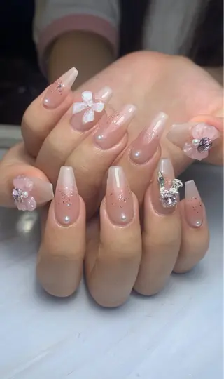 ネイル akina nailsのネイルデザイン