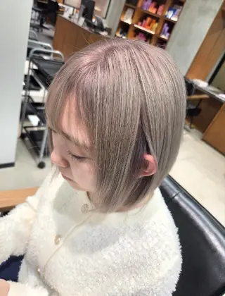 ショート カラー 傷ませないブリーチ 美容師🎉内山のヘアスタイル