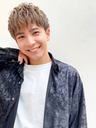 ショート カラー パーマ メンズ ヘアアレンジ 【毛流れヘア】 人気No.1/ユウキのヘアスタイル