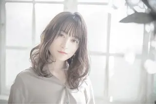 セミロング カラー 髪質改善 川島　広大のヘアスタイル
