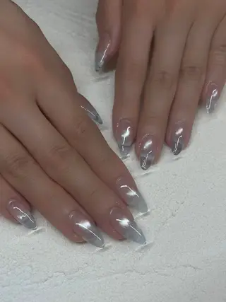 ネイル LUMEA🐚 sakiのネイルデザイン