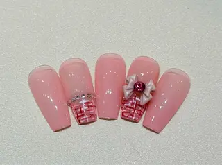 ネイル CHERIR Emiのネイルデザイン