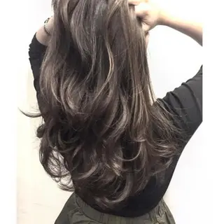ロング カラー 中塚 義人のヘアスタイル