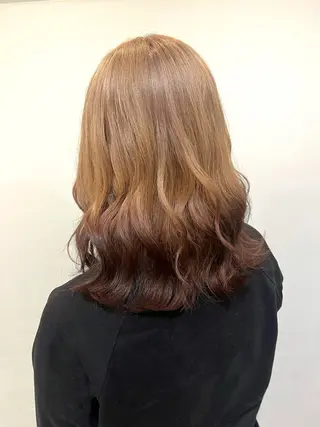 ミディアム Honoka👧🏼 ルーツ、グラデ特化のヘアスタイル