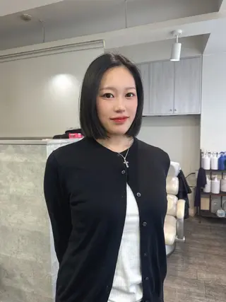 ショート カラー Rena/韓国 /ワンホンヘアのヘアスタイル