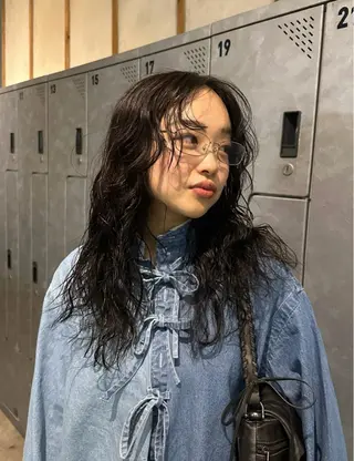 ロング パーマ 小泉 璃子のヘアスタイル