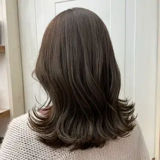 ミディアム AILERON 神村のヘアスタイル