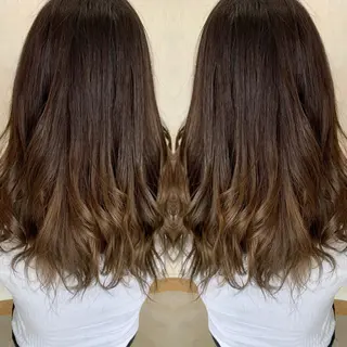 ロング カラー LUXBE LUCEのヘアスタイル