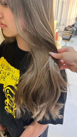 ロング カラー mona🩵ボブ/ レイヤー/ヘアセットのヘアスタイル