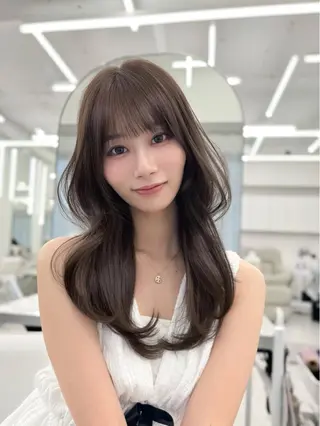ロング カラー 顔まわりの神様✨ 透明感カラー藤嶋秀幸のヘアスタイル