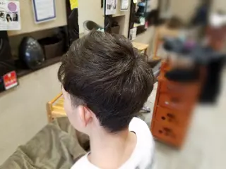 メンズ カラー 山田 周のヘアスタイル