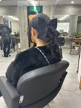 ミディアム ヘアアレンジ Acchon/心斎橋 💚ダブルカラーのヘアスタイル