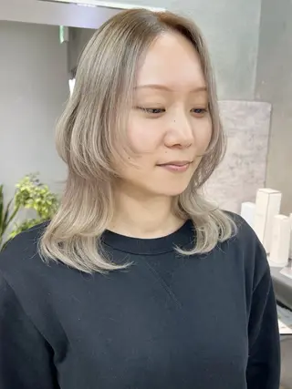 ミディアム カラー ウルフ🤍渋谷 🤍Mizukiのヘアスタイル